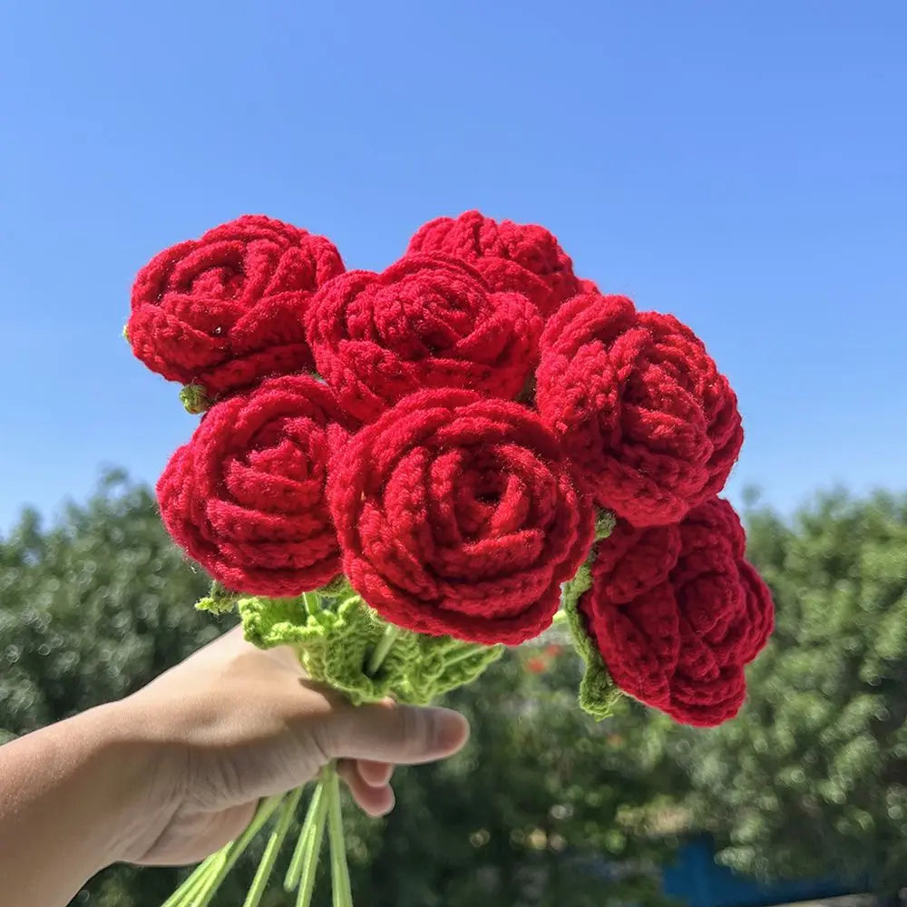 Velvet Forever Rose – Ručne háčkovaná kytica ruží
