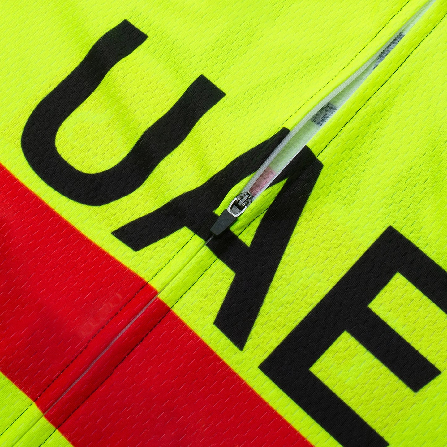 Fekete UAE stílusú férfi kerékpáros mez szett – nyári, légáteresztő, gyorsan száradó országúti és MTB biciklis ruha (GEL betéttel)