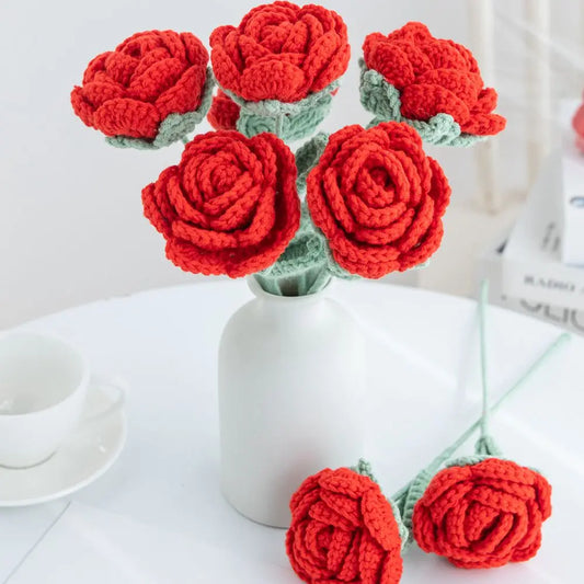 Velvet Forever Rose – Kézzel Horgolt Rózsacsokor